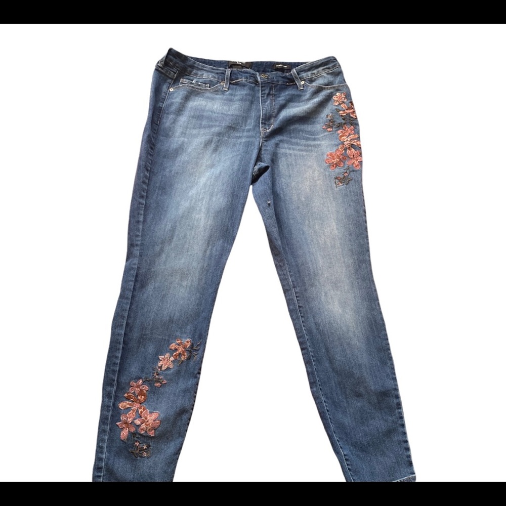 Nine West floral embroidered jeans